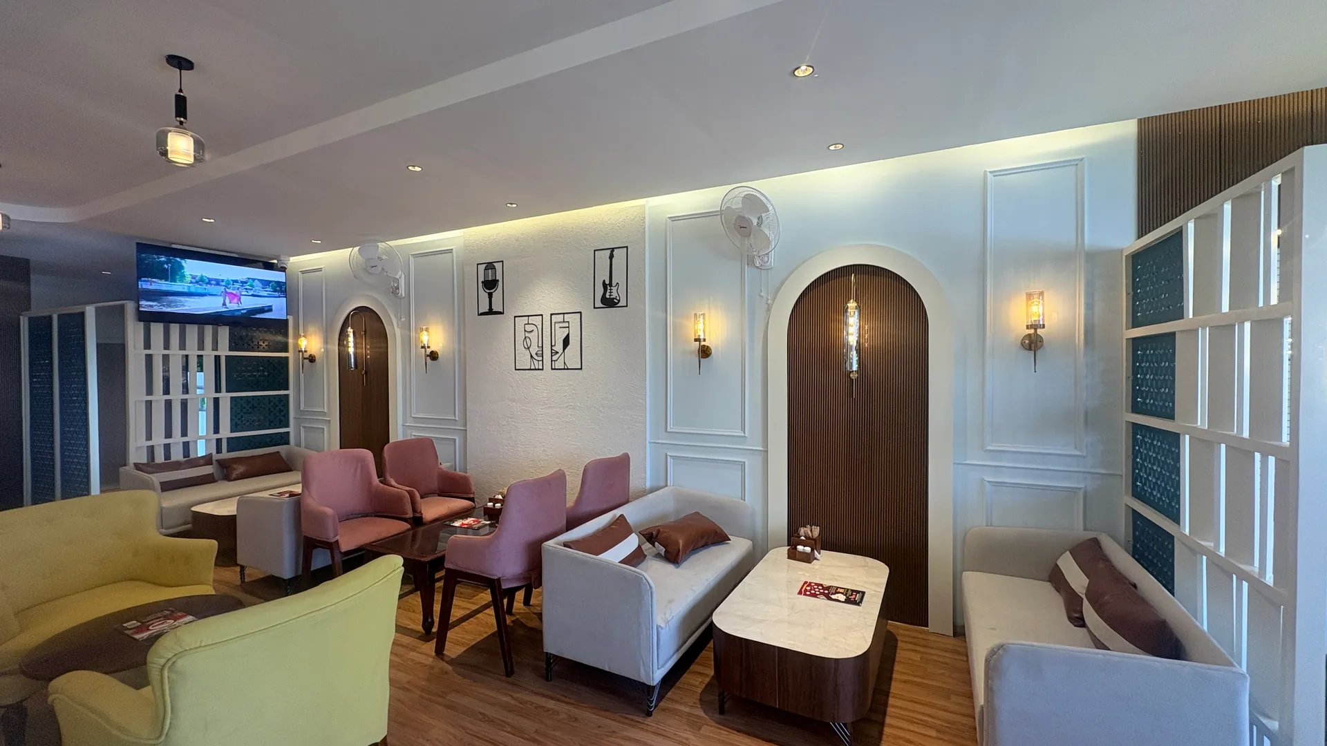 Malout Rolls Nation interior view 5