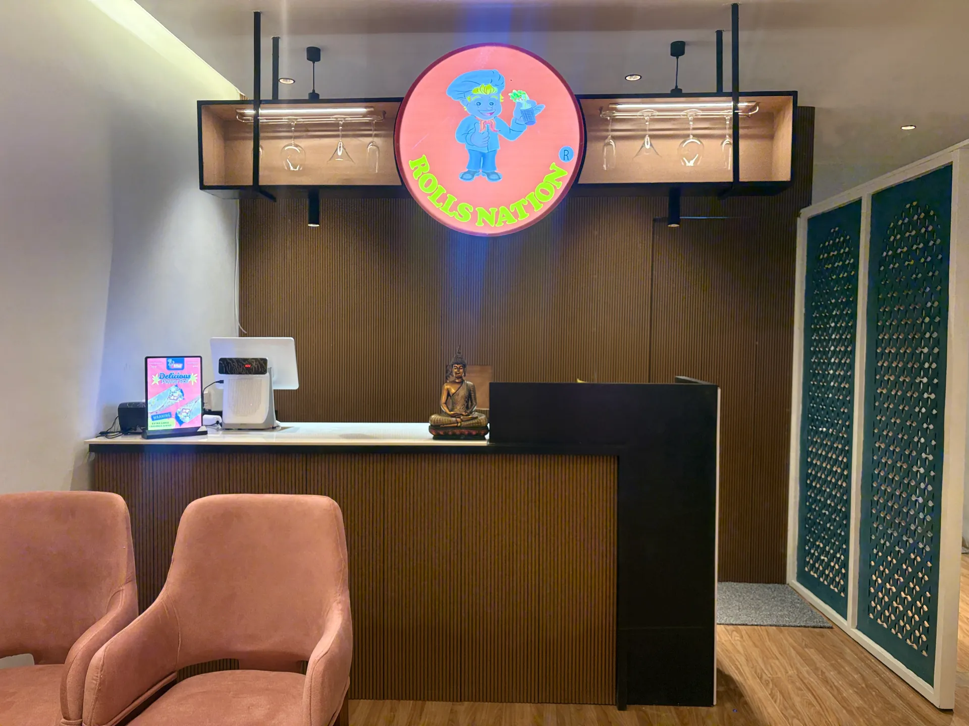 Malout Rolls Nation interior view 6