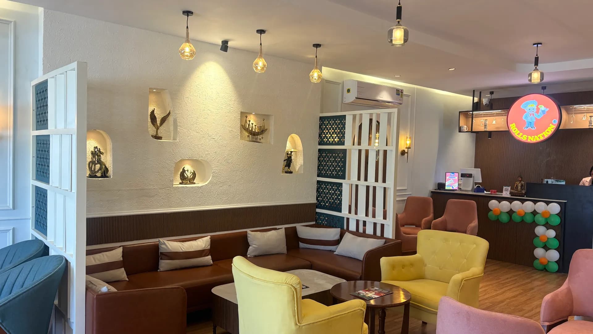 Malout Rolls Nation interior view 8